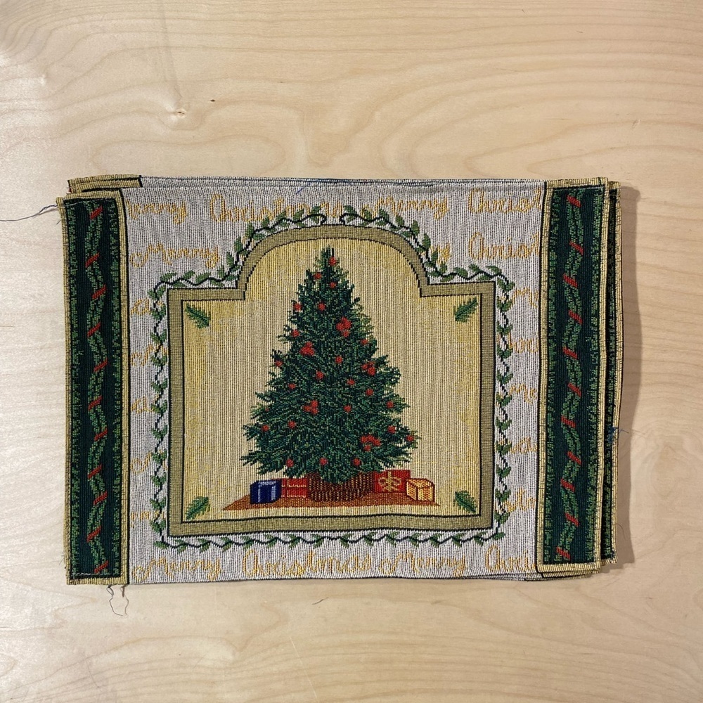 Set of 6 Christmas Tree Placemats (IG)